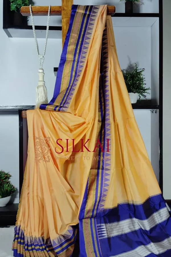 Ilkal_Embossed_With_Mercerized_Cotton_Saree_Code-_SKL1887