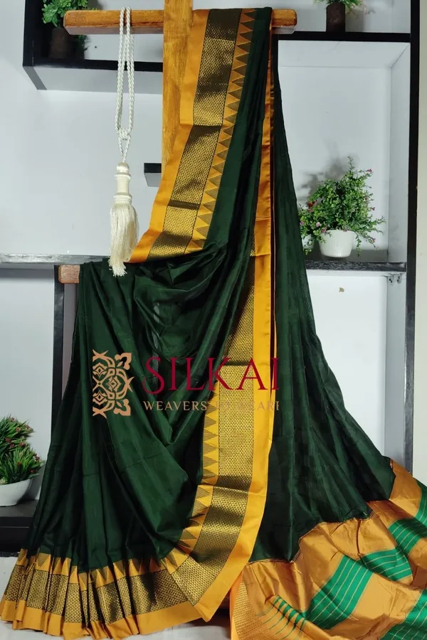 Ilkal_Embossed_With_Mercerized_Cotton_Saree_Code-_SKL1895