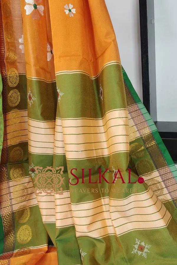 Ilkal_Flower_Butta_Saree,_Saree_Code-_SKL03268