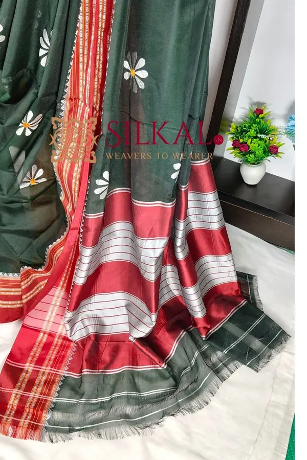 Ilkal_Gaadi_Dadi_Flower_Butta_Saree_SKL04143
