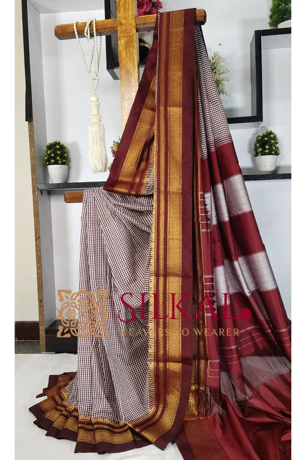Ilkal_Gadiwal_small_check_cotton_silk_saree_SKL03438