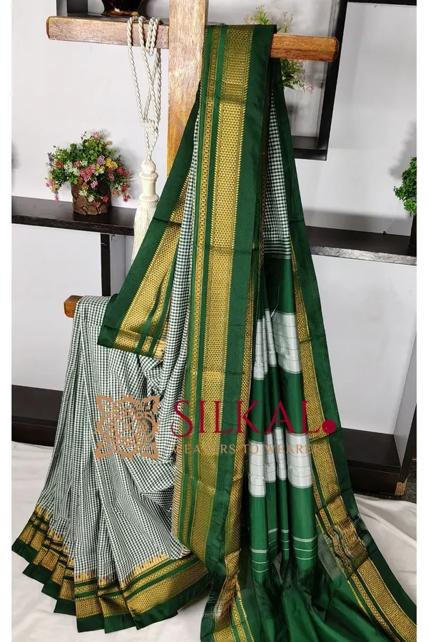 Ilkal_Gadiwal_small_check_cotton_silk_saree_SKL03498