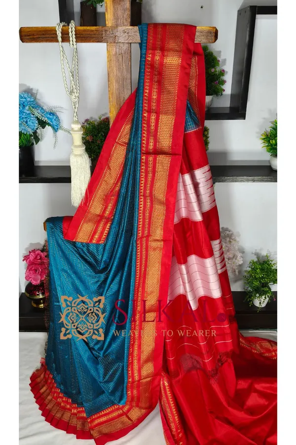 Ilkal_Gadwal_Jari_Checks_Saree_SKL04336