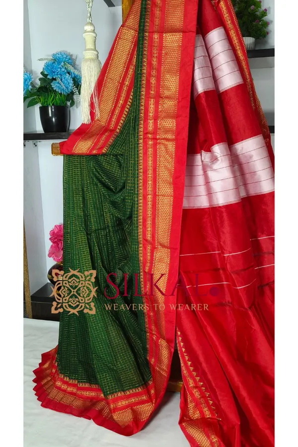 Ilkal_Gadwal_Jari_Checks_Saree_SKL04337