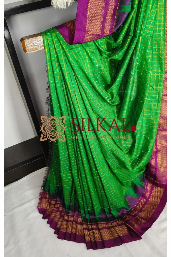 Ilkal_Gadwal_Jari_Checks_Saree_SKL04338