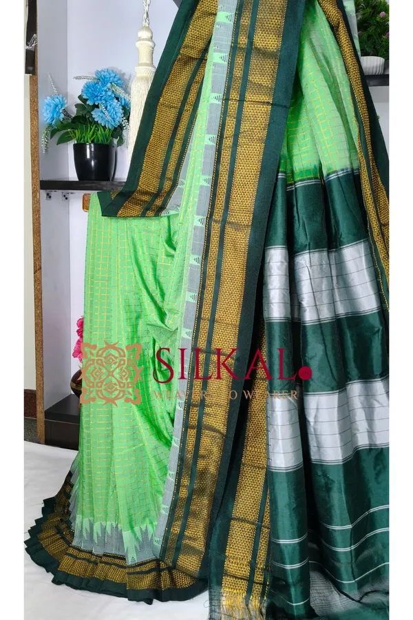 Ilkal_Gadwal_Jari_Checks_Saree_SKL04339