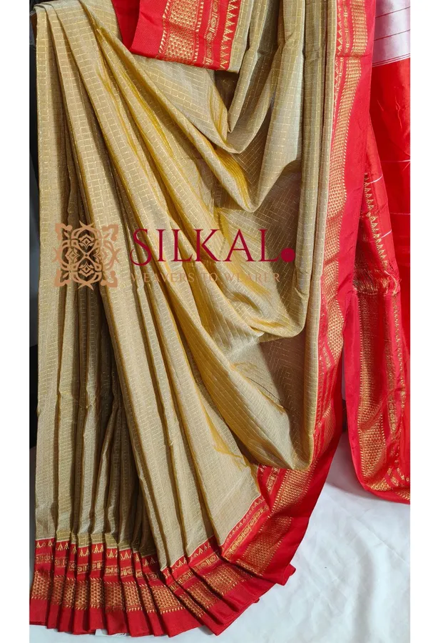Ilkal_Gadwal_Jari_Checks_Saree_SKL04342