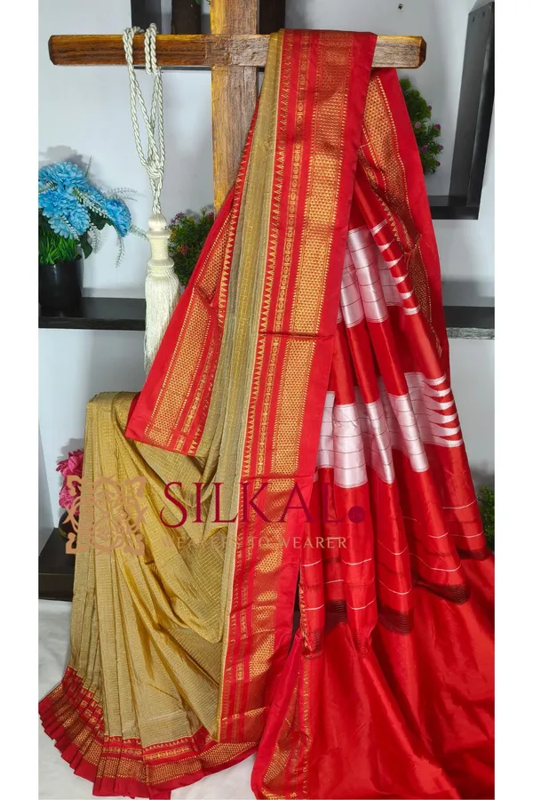 Ilkal_Gadwal_Jari_Checks_Saree_SKL04342