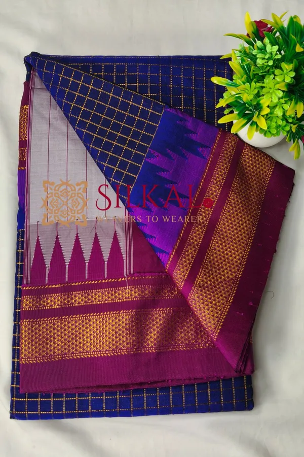 Ilkal_Gadwal_Jari_Checks_Saree_SKL04344