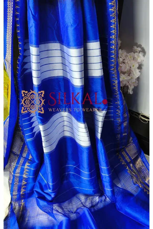 Ilkal_Gadwal_Jari_Checks_Saree_SKL04346