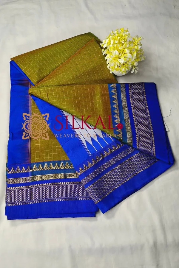 Ilkal_Gadwal_Jari_Checks_Saree_SKL04346