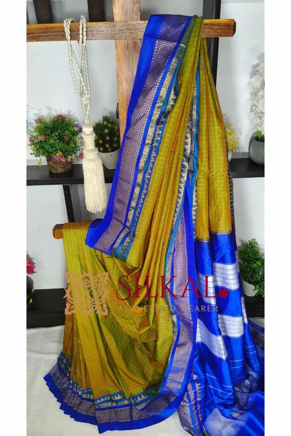 Ilkal_Gadwal_Jari_Checks_Saree_SKL04346
