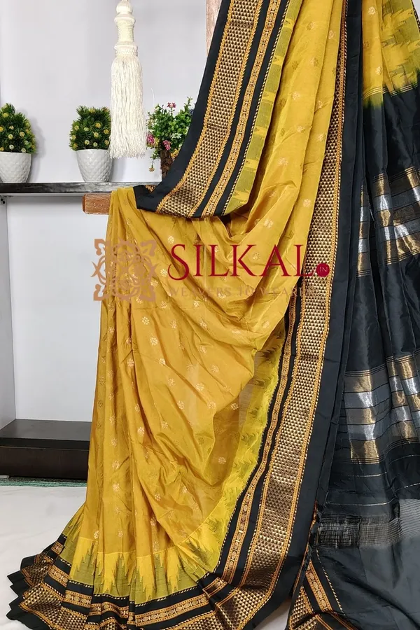 Ilkal_Gadwal_Teple__Butta_Cotton_Silk_Saree_SKL03628