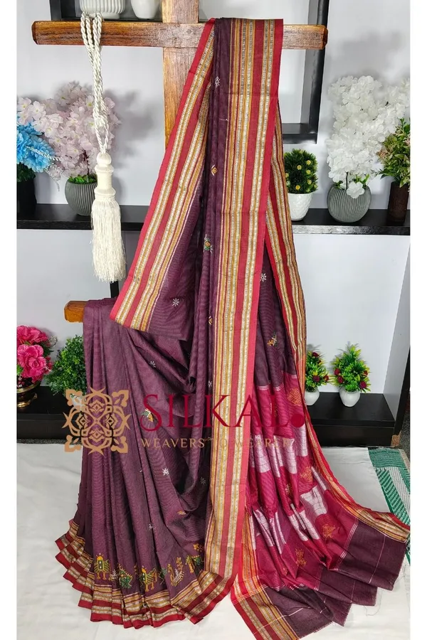 Ilkal_Gomi_Border_Kasuti_Saree_SKL03882