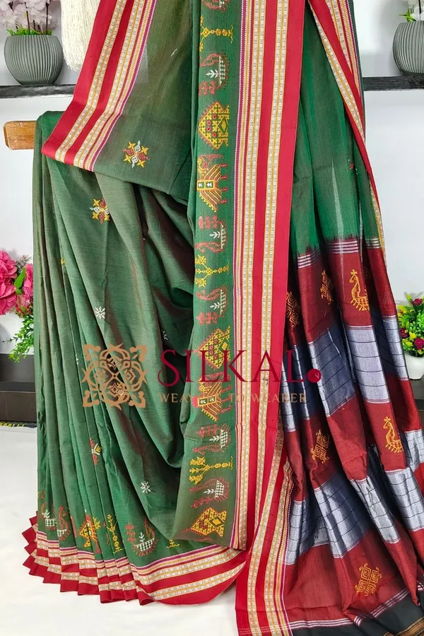 Ilkal_Gomi_Border_Kasuti_Saree_SKL03891