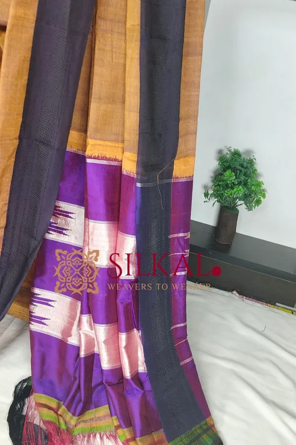 Ilkal_Handloom_Cotton_Silk_Chikki_Paras_Border_Saree_Code-_SKL03840