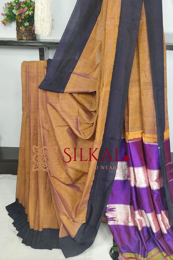 Ilkal_Handloom_Cotton_Silk_Chikki_Paras_Border_Saree_Code-_SKL03840