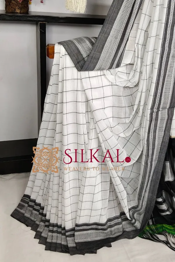 Ilkal_Handloom_Cotton_Silk_Chikki_Paras_Border_Saree_Code-_SKL03843