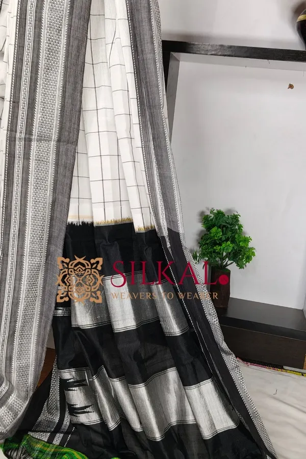Ilkal_Handloom_Cotton_Silk_Chikki_Paras_Border_Saree_Code-_SKL03843