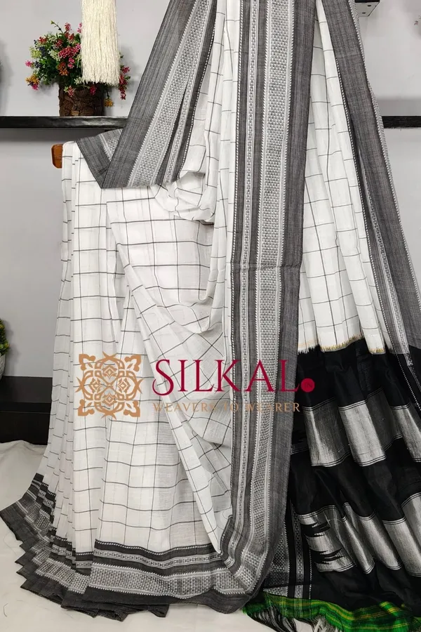 Ilkal_Handloom_Cotton_Silk_Chikki_Paras_Border_Saree_Code-_SKL03843