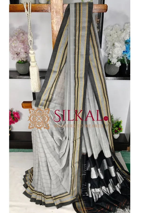 Ilkal_Handloom_Cotton_Silk_Chikki_Paras_Border_Saree_Code-_SKL04065