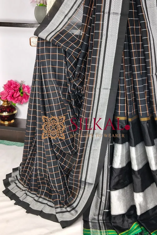 Ilkal_Handloom_Cotton_Silk_Chikki_Paras_Border_Saree_Code-_SKL04067