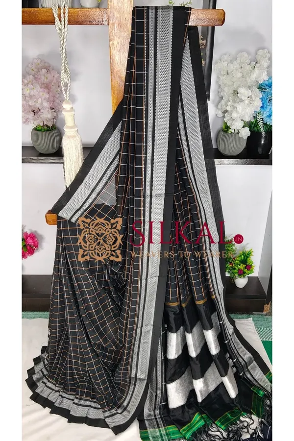 Ilkal_Handloom_Cotton_Silk_Chikki_Paras_Border_Saree_Code-_SKL04067