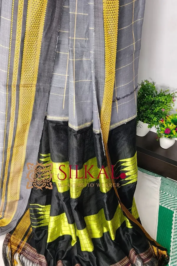 Ilkal_Handloom_Cotton_Silk_Chikki_Paras_Border_Saree_Code-_SKL04071