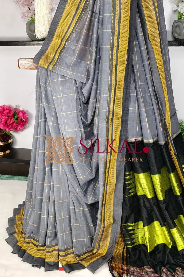 Ilkal_Handloom_Cotton_Silk_Chikki_Paras_Border_Saree_Code-_SKL04071