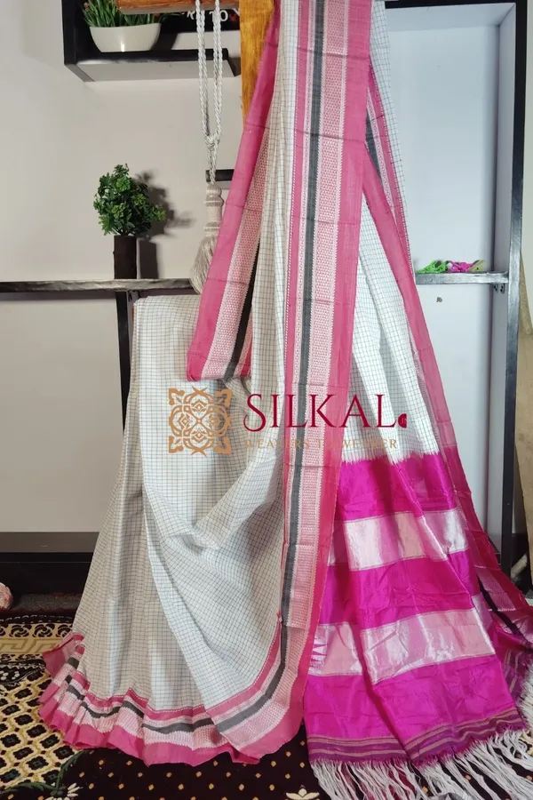 Ilkal_Handloom_Cotton_Silk_Chikki_Paras_Border_Saree_Saree_Code-_SKL1201