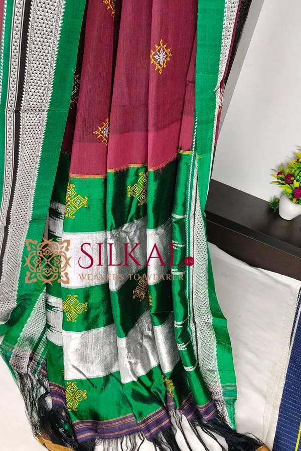 Ilkal_Handloom_Cotton_Silk_Kasuti__Chikki_Paras_Border_Saree_SKL03887