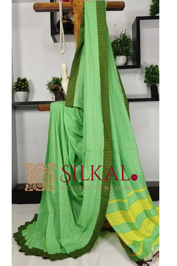 Ilkal_Handloom_Mercerised_Cotton_Stripe_Saree_SKL03398