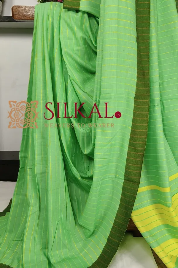 Ilkal_Handloom_Mercerised_Cotton_Stripe_Saree_SKL03398