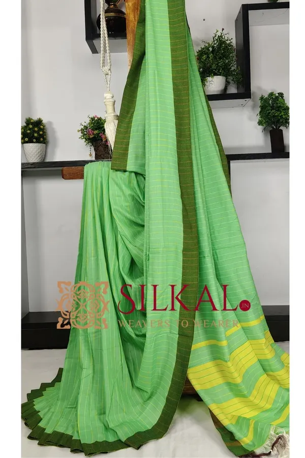 Ilkal_Handloom_Mercerised_Cotton_Stripe_Saree_SKL03398