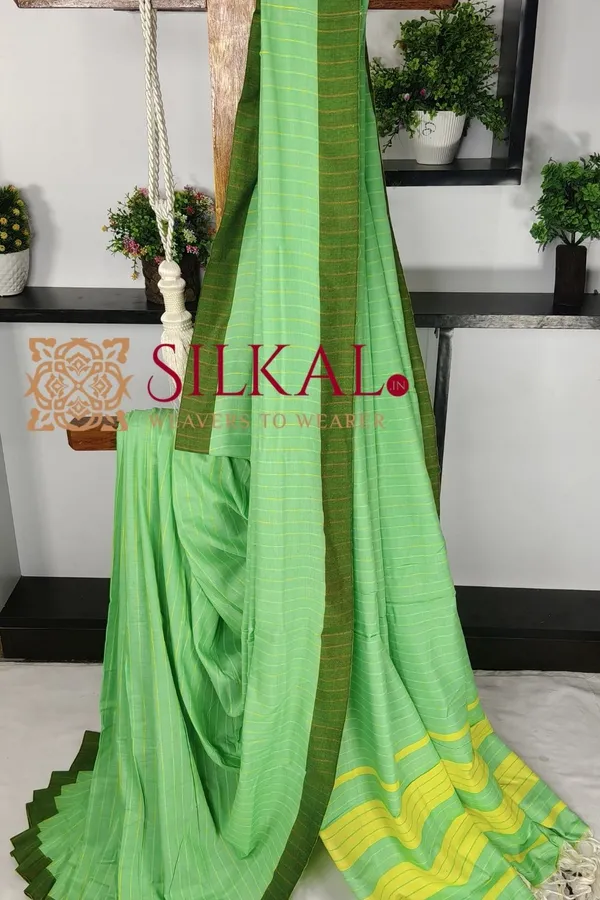 Ilkal_Handloom_Mercerised_Cotton_Stripe_Saree_SKL03401