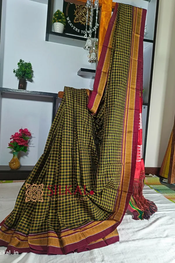 Ilkal_Handloom_Silk_By_Cotton_Small_Checks_Chikki_Paras_Saree_Saree_Code-_SKL1718