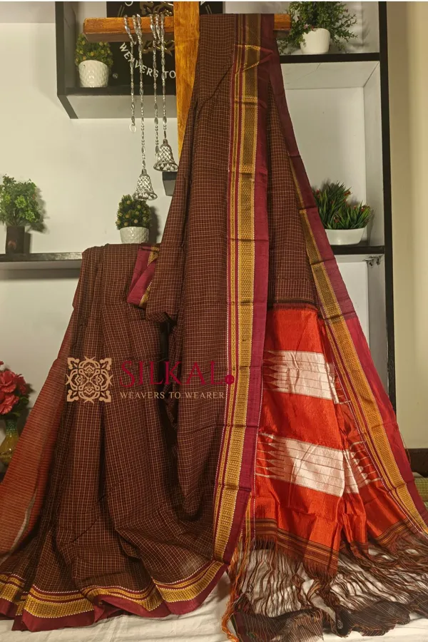 Ilkal_Handloom_Silk_By_Cotton_Small_Checks_Chikki_Paras_Saree_Saree_Code-_SKL1423
