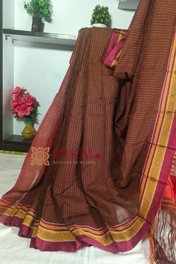 Ilkal_Handloom_Silk_By_Cotton_Small_Checks_Chikki_Paras_Saree_Saree_Code-_SKL1423