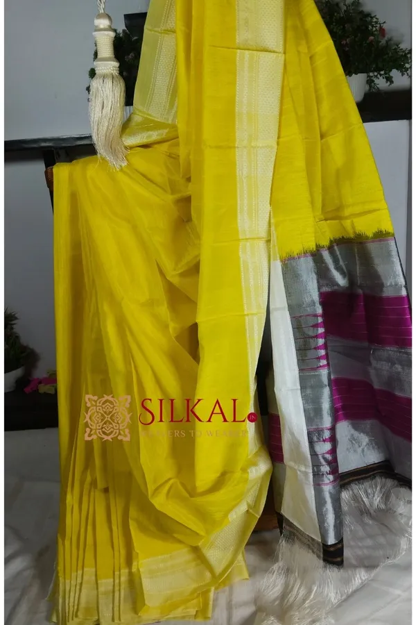 Ilkal_Handloom_Viscose_Cotton_Silk_Chikki_Paras_Border_Saree_Saree_Code-_SKL1171