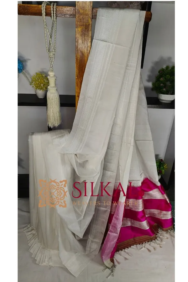 Ilkal_Handloom_Viscose_Cotton_Silk_Chikki_Paras_Border_Saree_SKL04228