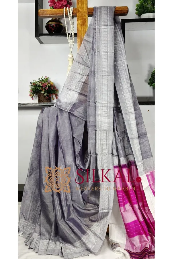 Ilkal_Handloom_Viscose_Cotton_Silk_Chikki_Paras_Border_Saree_Saree_Code-_SKL03511