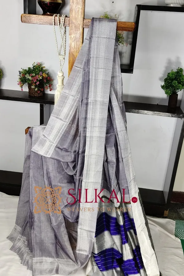 Ilkal_Handloom_Viscose_Cotton_Silk_Chikki_Paras_Border_Saree_Saree_Code-_SKL03512