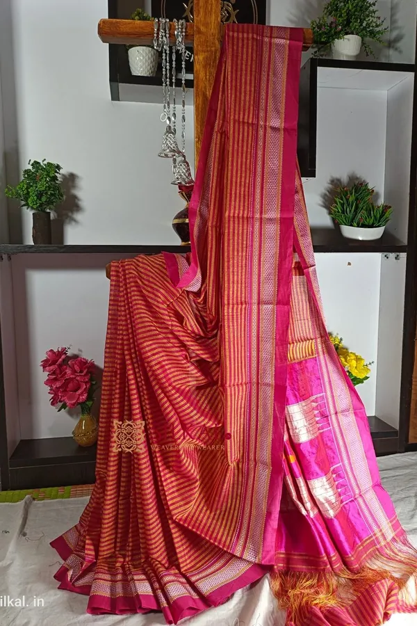 Ilkal_Handloom_Viscose_Cotton_Silk_Chikki_Paras_Border_Saree_Code-_SKL1728