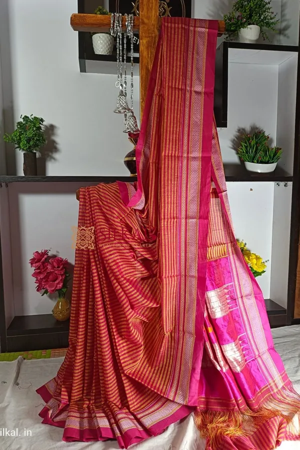 Ilkal_Handloom_Viscose_Cotton_Silk_Chikki_Paras_Border_Saree_Code-_SKL1728
