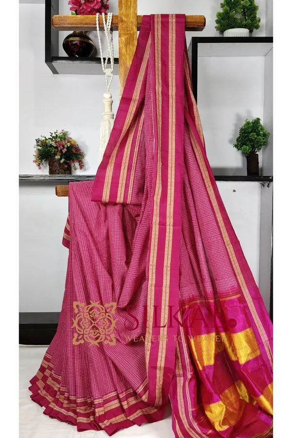Ilkal_Handloom_Viscose_Cotton_Silk_Gayatri_Border_Saree_Saree_Code-_SKL03514