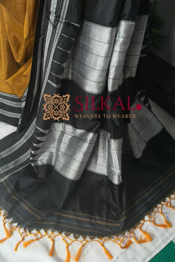 Ilkal_Handloom_Viscose_Cotton_Silk_Special_Gayatri_Border_Saree_SKL04256