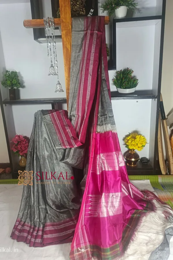 Ilkal_Handloom_Viscose_Cotton_Silk_Special_Gayatri_Border_Saree_Saree_Code-_SKL1733
