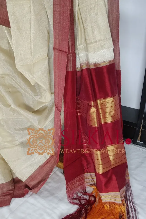 Ilkal_Handloom_Viscose_Silk_Chikki_Paras_Border_Saree_Saree_Code-_SKL03337