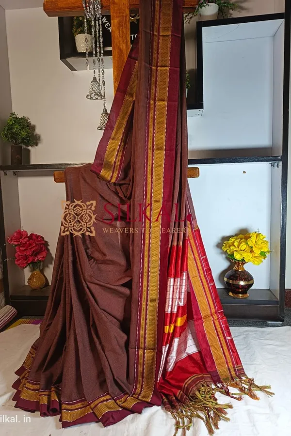 Ilkal_Handloom_Weaved_Special_Mercerised_Cotton_With_Pure_Silk_Pallu_Saree_Saree_Code-_SKL1735