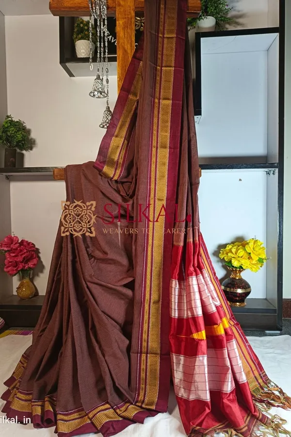 Ilkal_Handloom_Weaved_Special_Mercerised_Cotton_With_Pure_Silk_Pallu_Saree_Saree_Code-_SKL1735